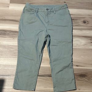 Chico’s Green Cropped Pants
